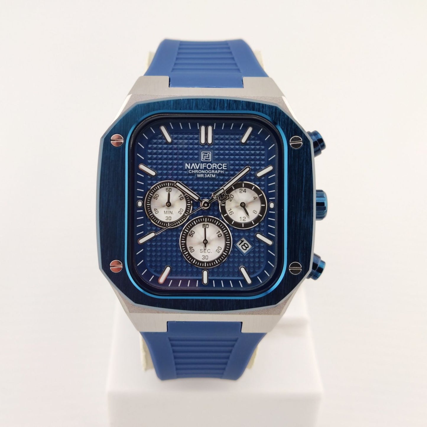 Naviforce 8037